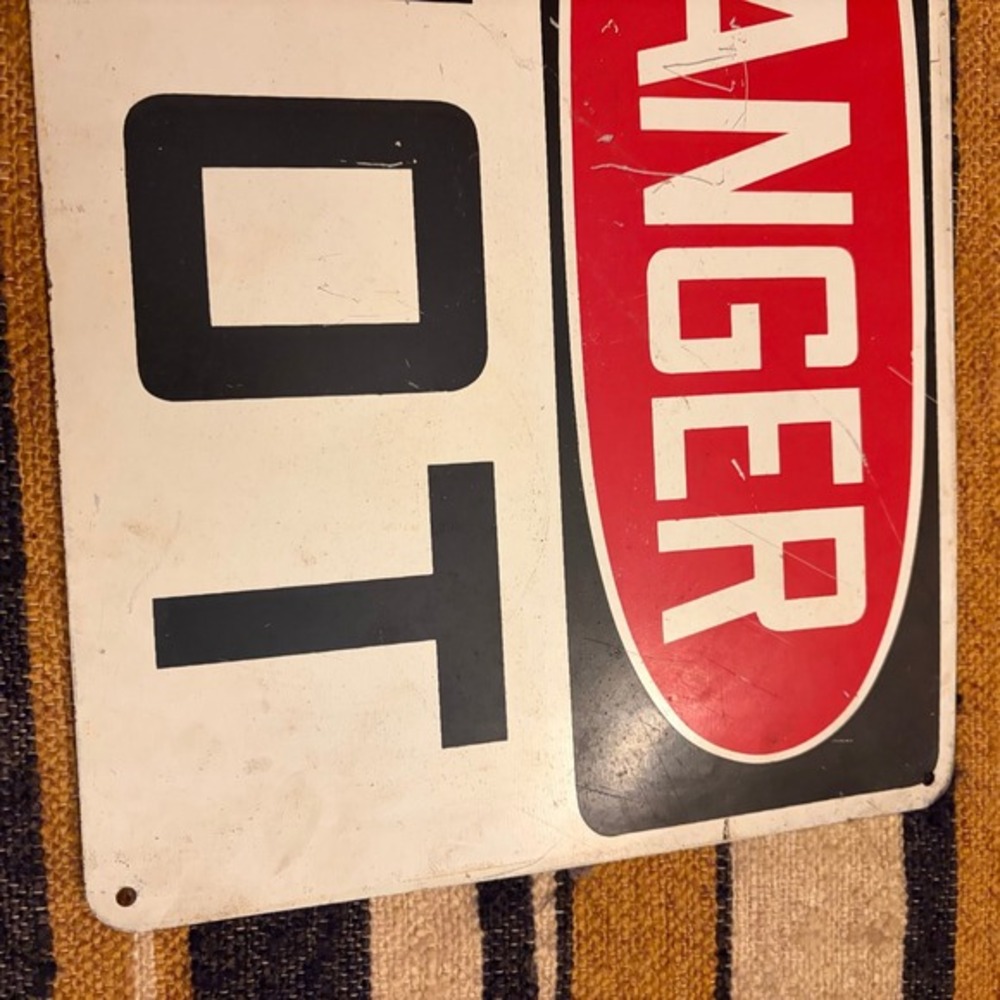 Vintage Danger Hot Metal Warning Sign White Red Black‎ Industrial Safety 10x14 - Picture 6 of 6